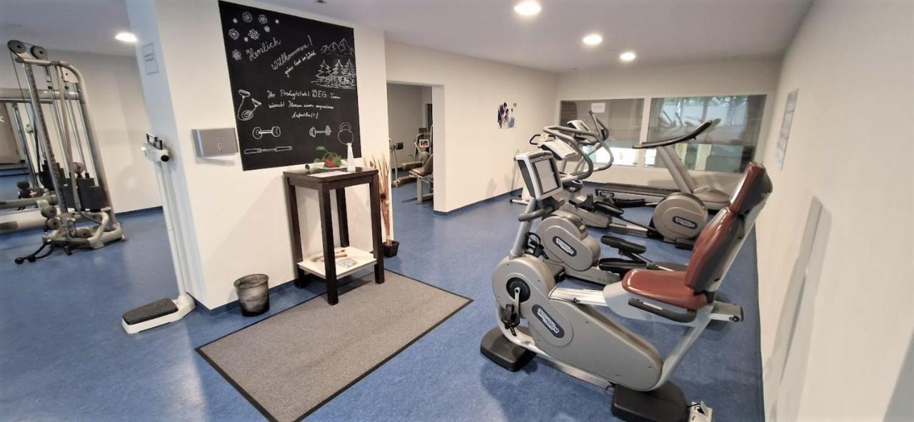 Pools, Sauna Und Balkon Mit Panoramablick Санкт Енглмар Екстериор снимка